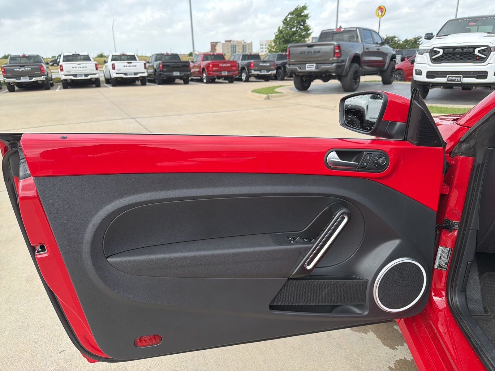 2019 Volkswagen Beetle Convertible 2.0T SE