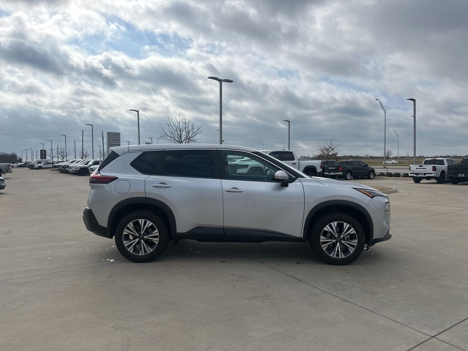 2023 Nissan Rogue SV Intelligent AWD