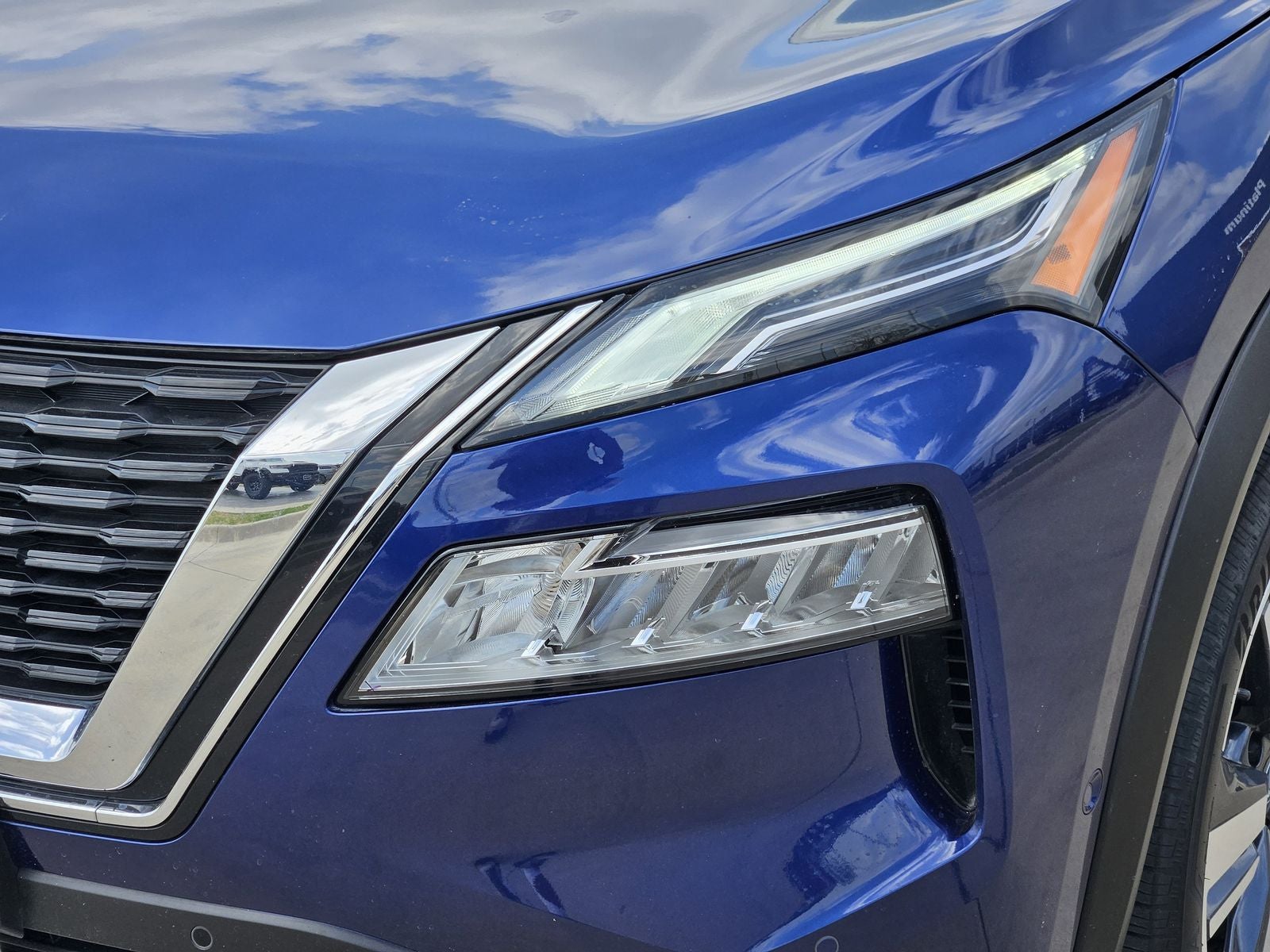 2023 Nissan Rogue Platinum FWD