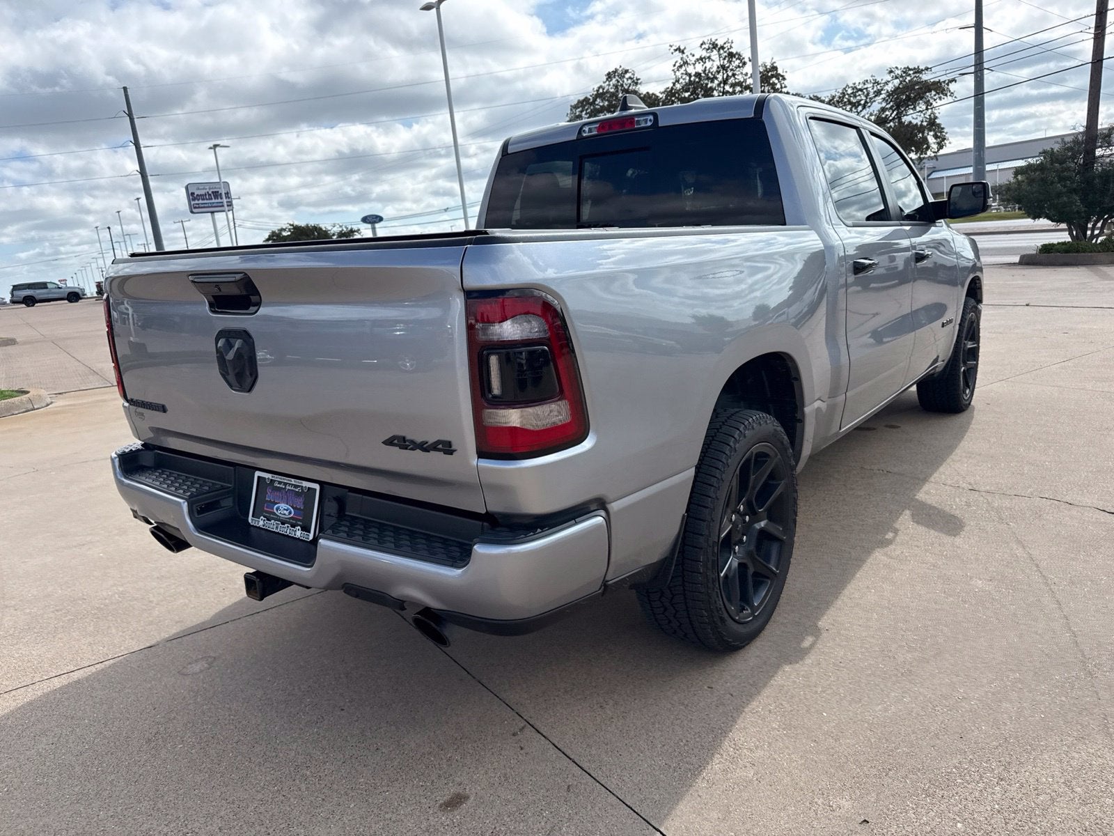 2024 RAM 1500 Laramie