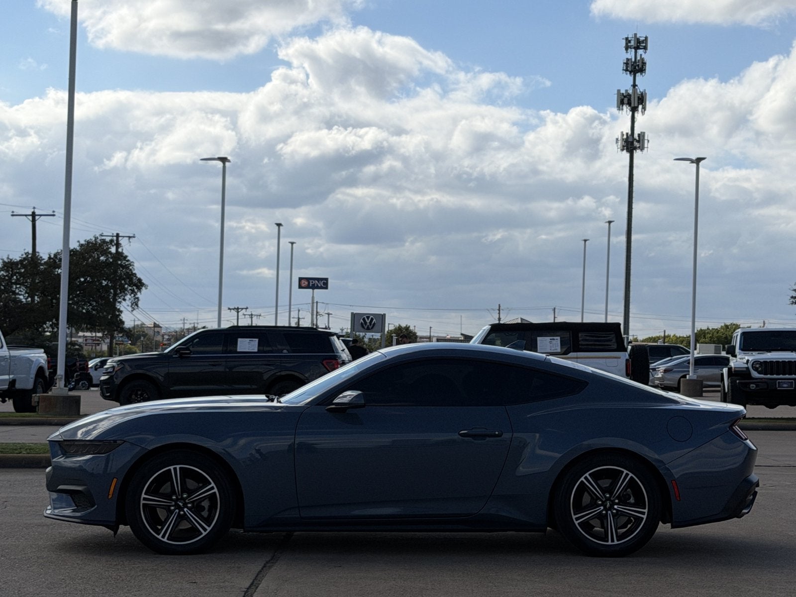2025 Ford Mustang EcoBoost
