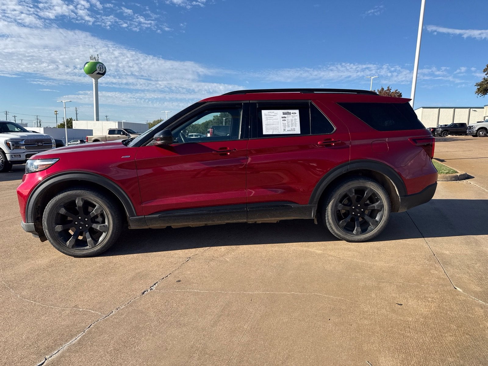 2023 Ford Explorer ST-Line