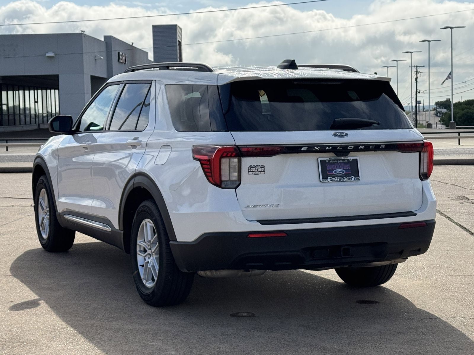 2025 Ford Explorer Active