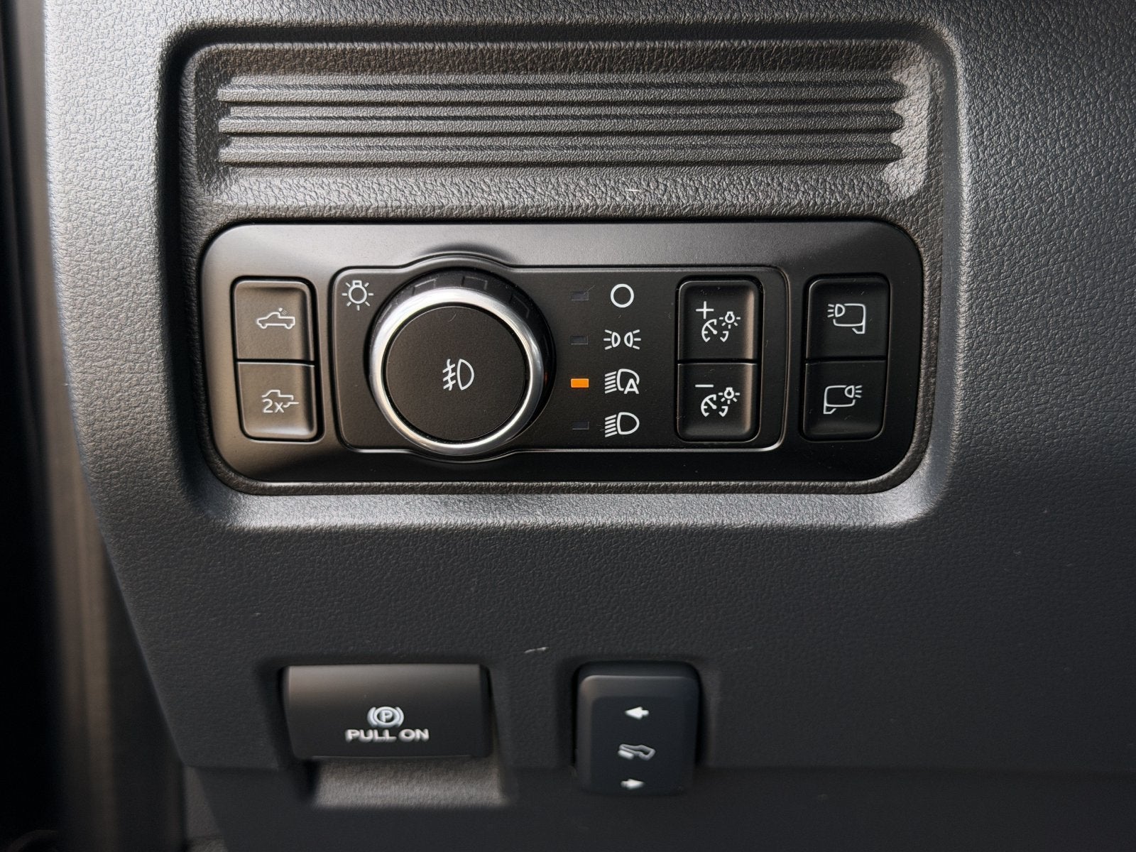 2025 Ford F-250SD Lariat Tremor