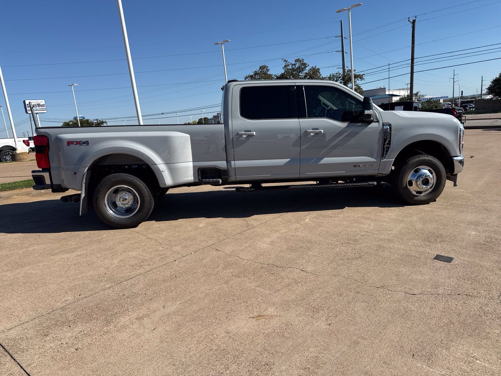 2026 Ford F-350SD Lariat DRW