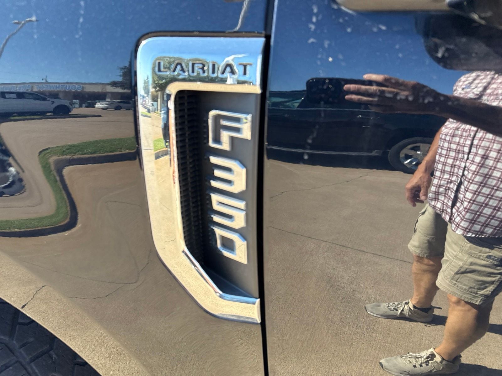 2022 Ford F-350SD Lariat DRW