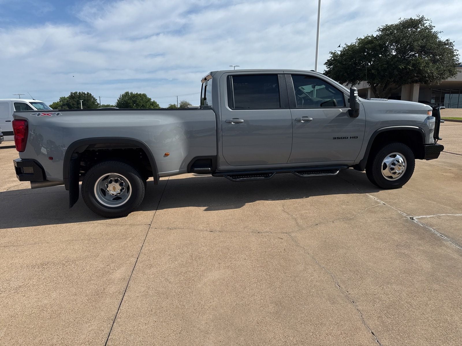 2024 Chevrolet Silverado 3500HD LT