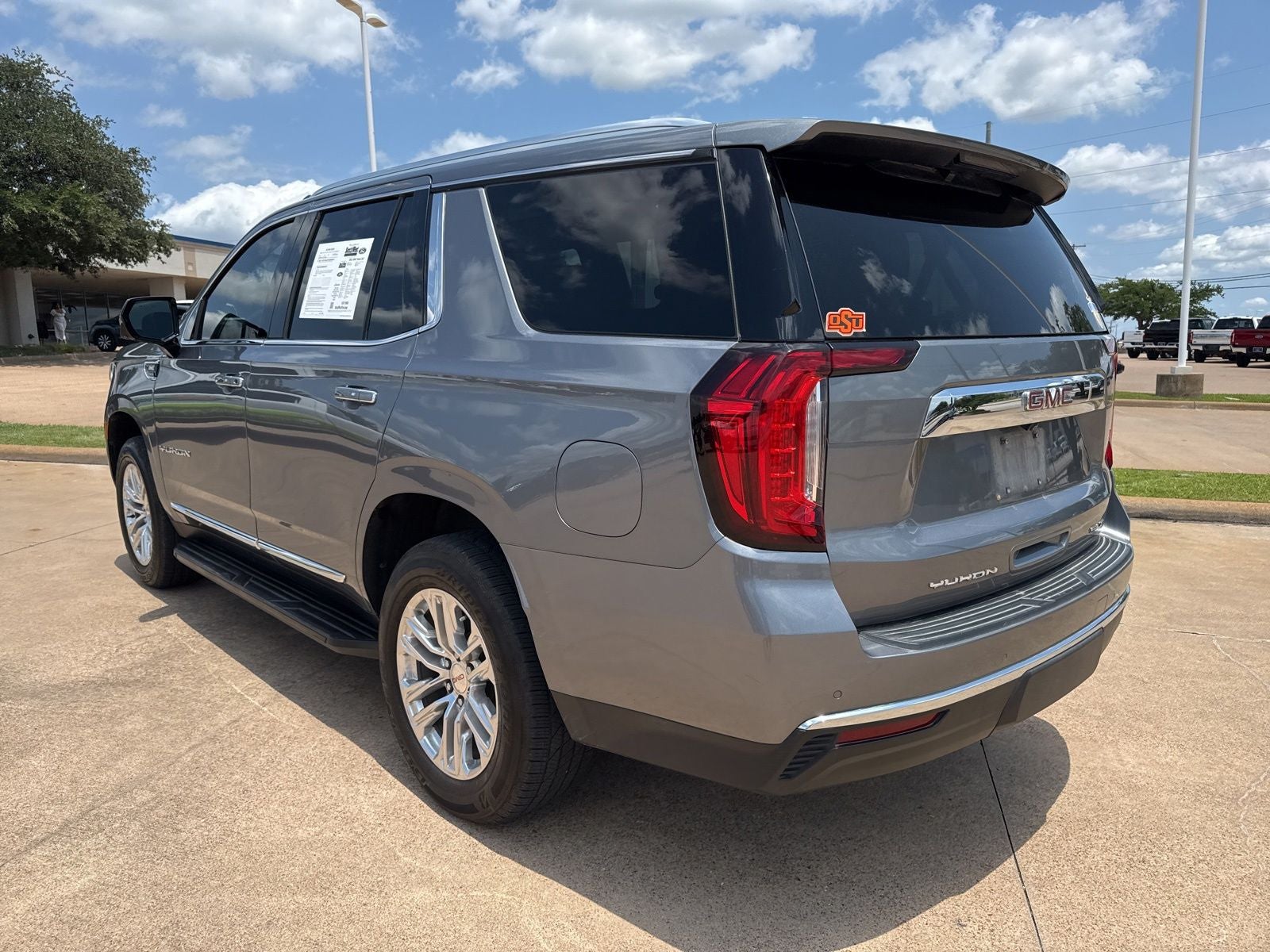 2021 GMC Yukon SLT
