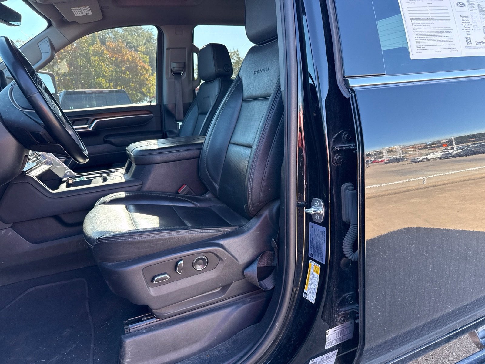 2025 GMC Sierra 2500HD Denali