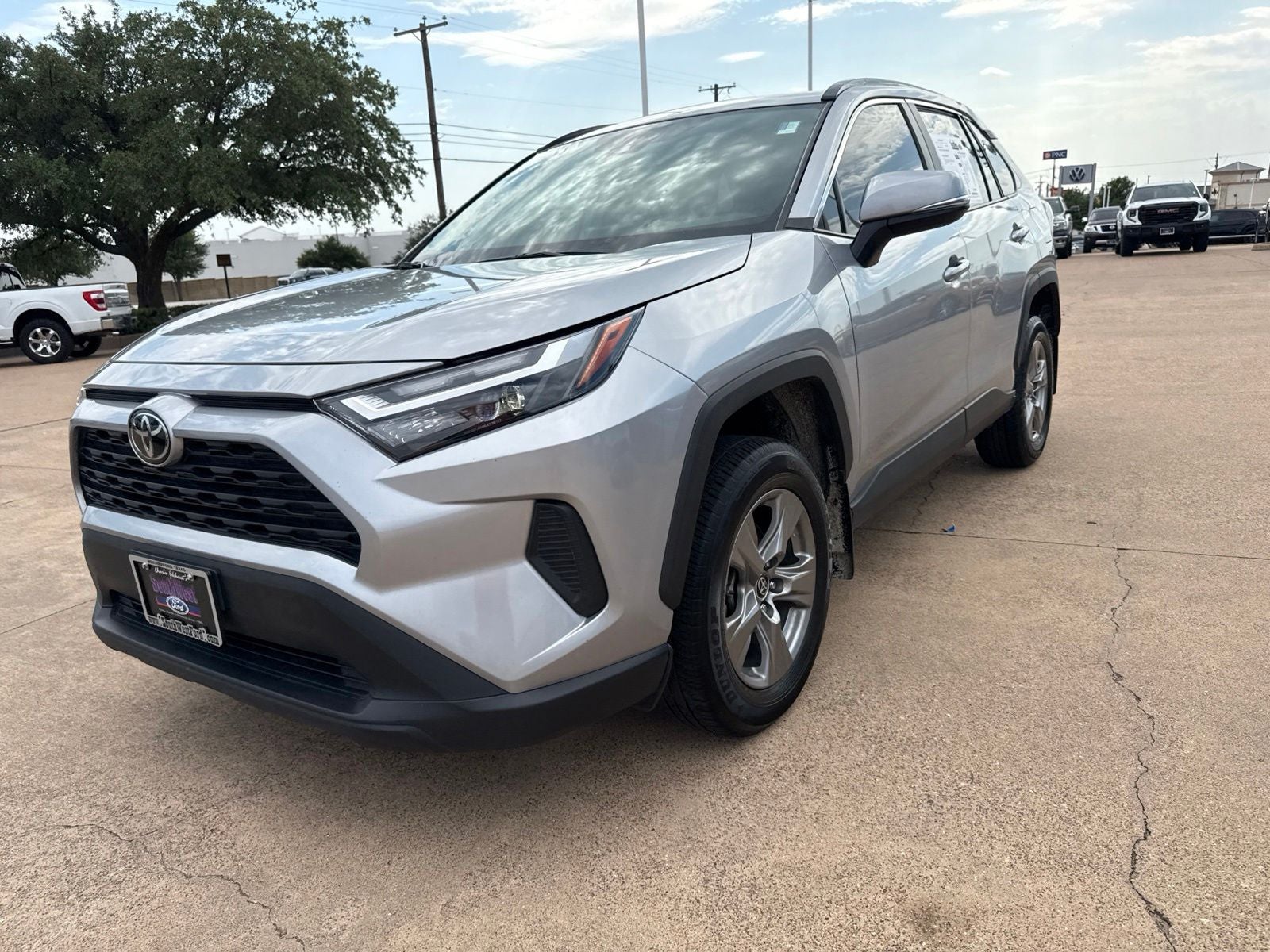 2024 Toyota RAV4 XLE