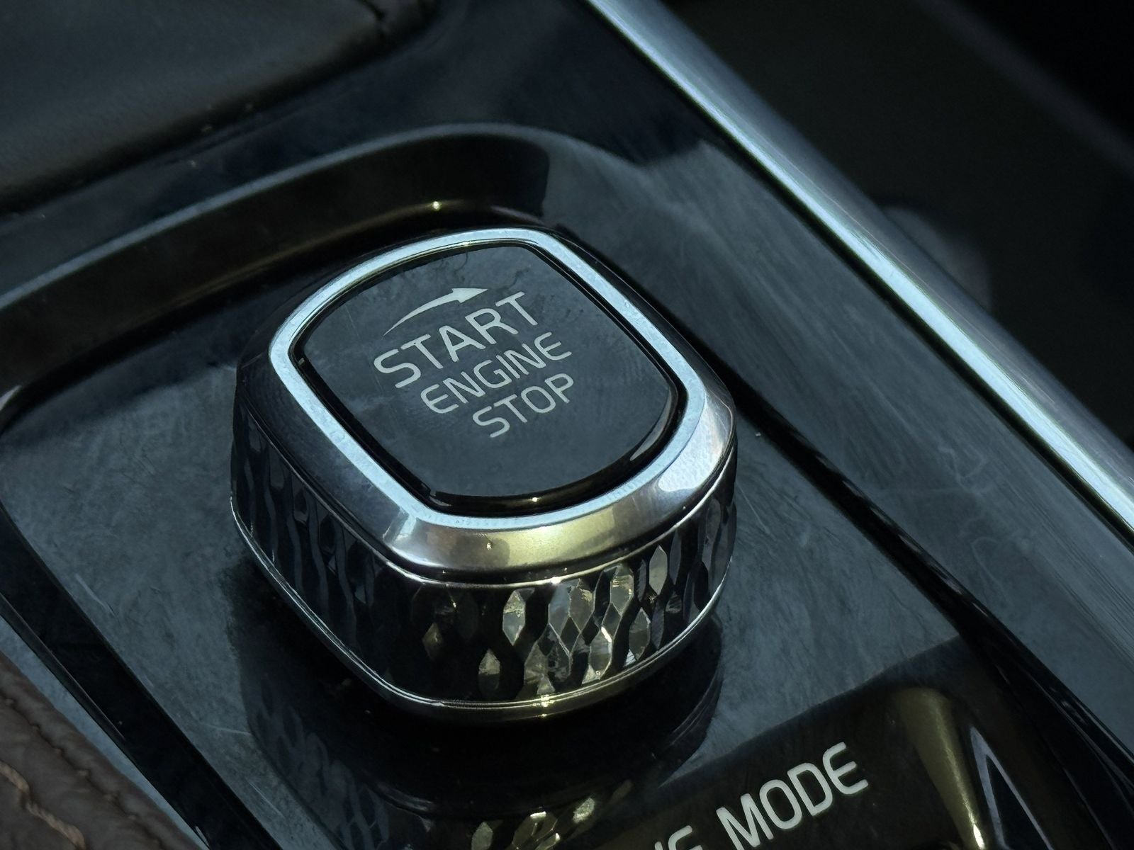 2019 Volvo XC90 T6 Momentum