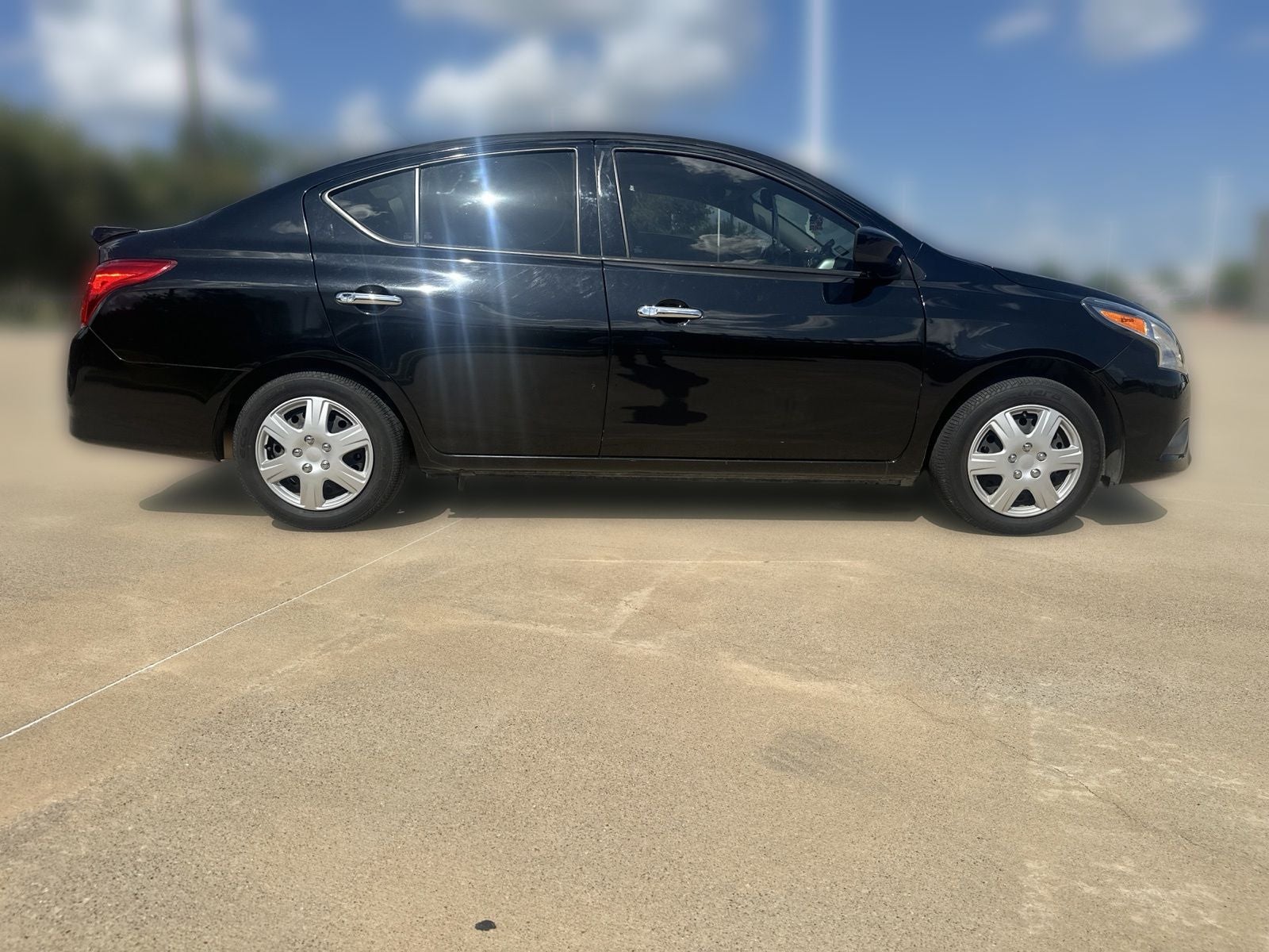 2019 Nissan Versa 1.6 SV
