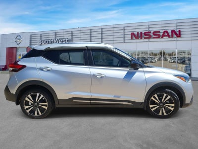 2019 Nissan Kicks SR