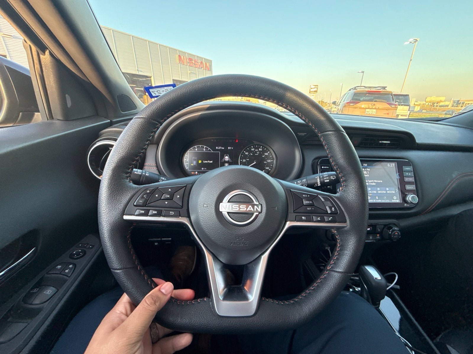 2024 Nissan Kicks SR