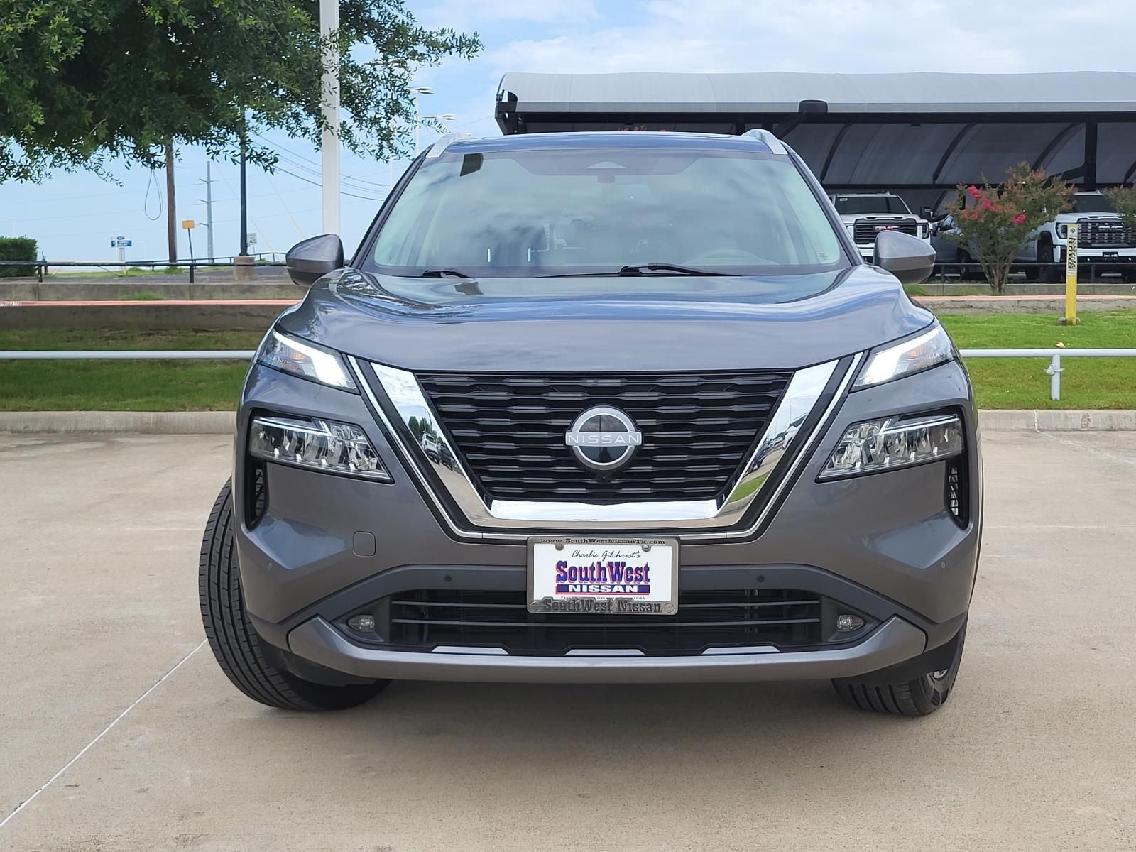 2022 Nissan Rogue SL