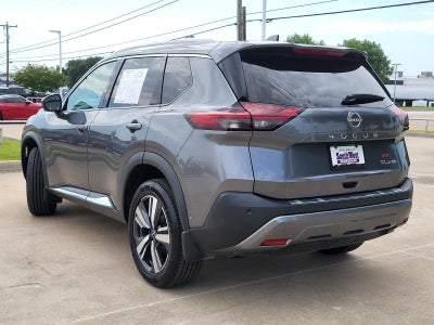 2022 Nissan Rogue SL