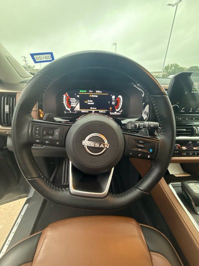 2023 Nissan Pathfinder Platinum