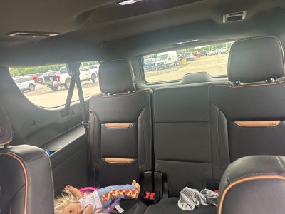 2023 GMC Yukon XL AT4