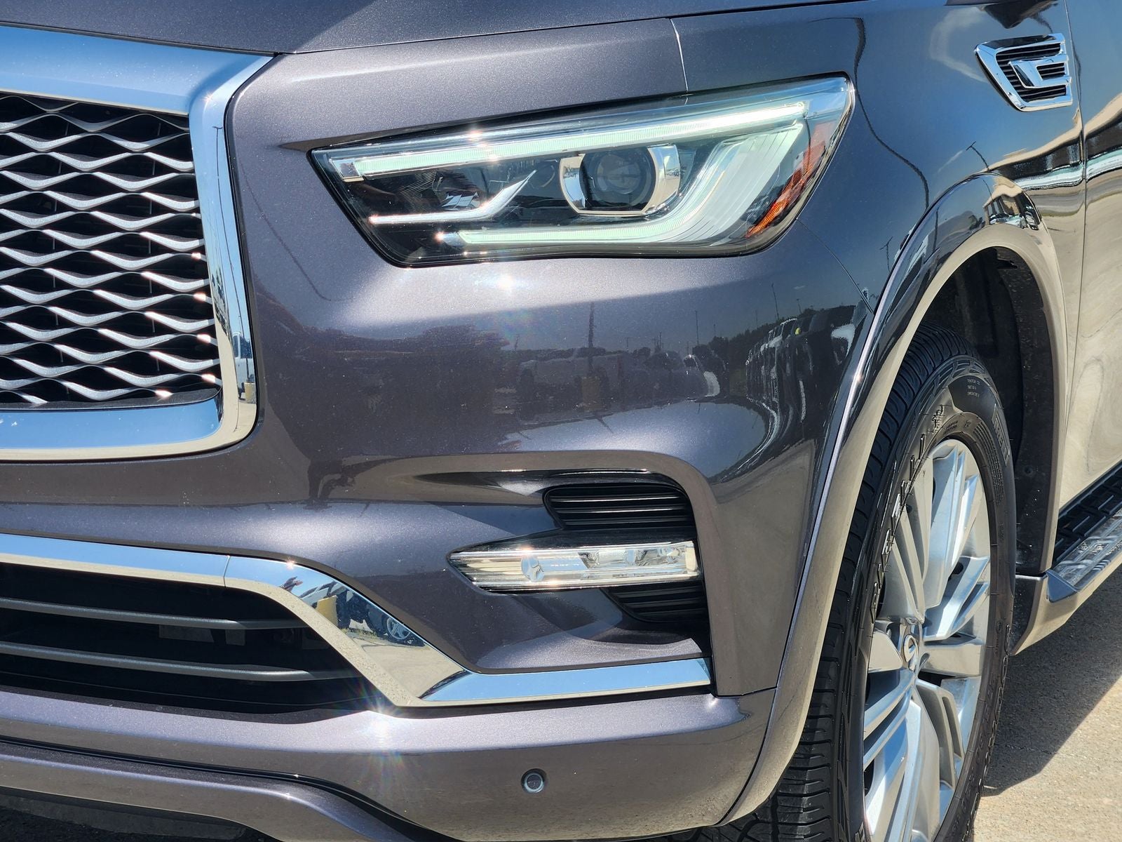 2024 INFINITI QX80 LUXE