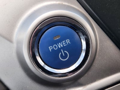 2014 Toyota Prius v Five