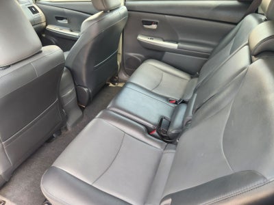 2014 Toyota Prius v Five