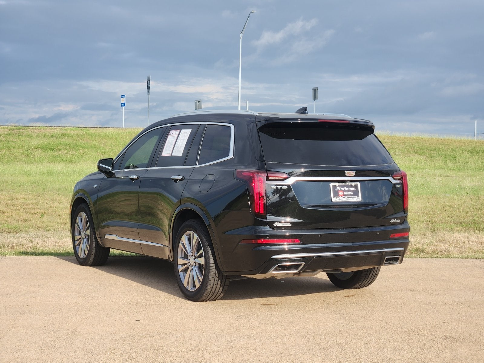 2023 Cadillac XT6 Premium Luxury