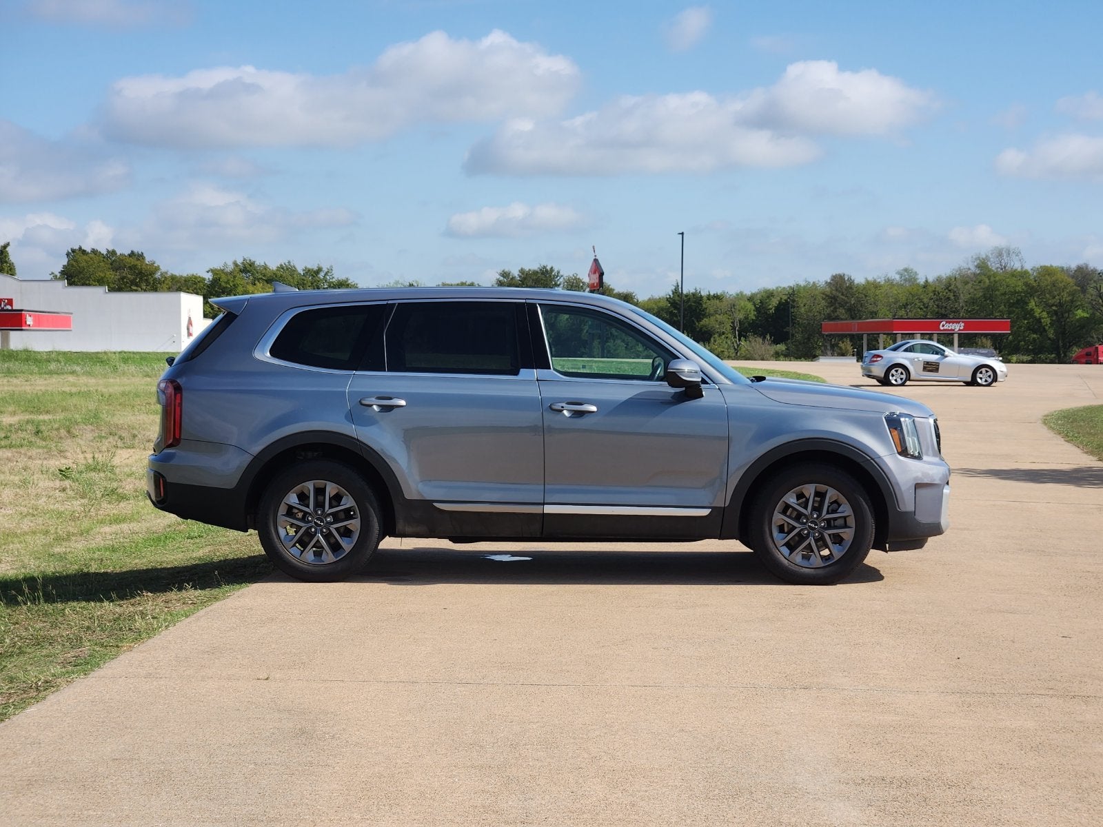 2024 Kia Telluride LX