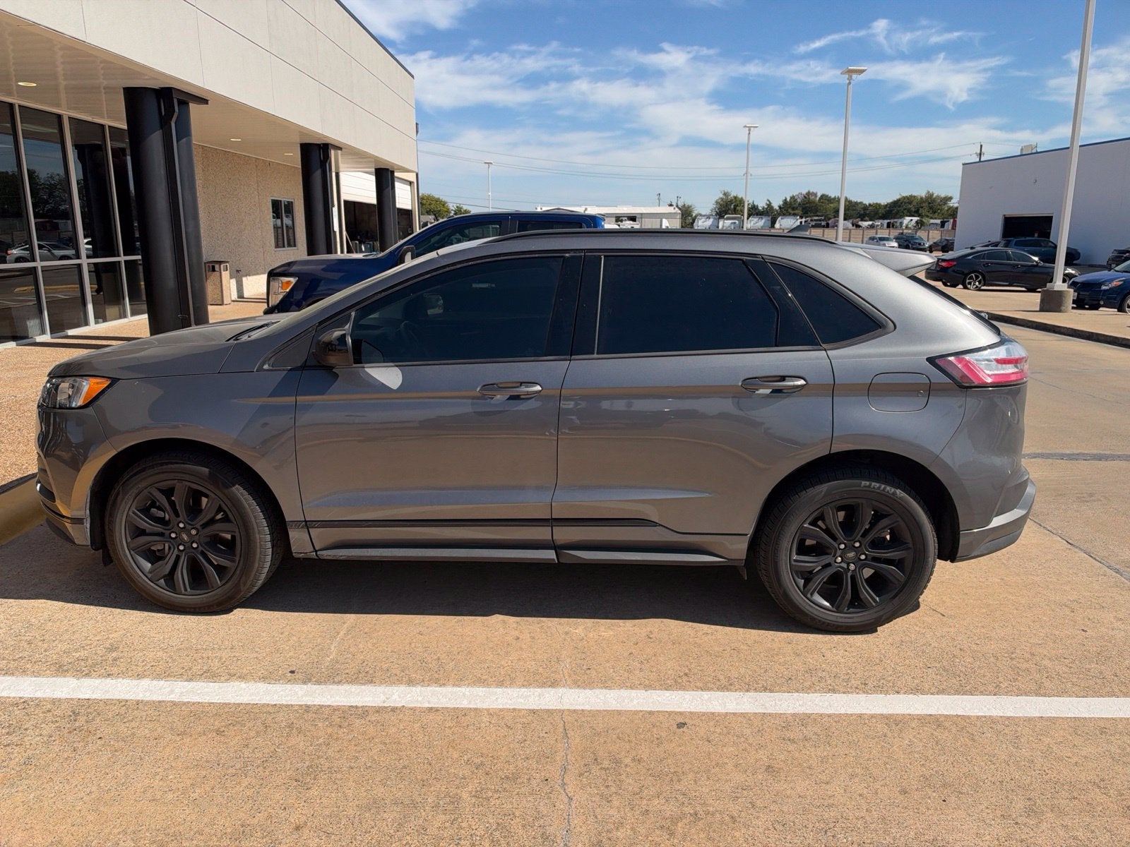 2022 Ford Edge SE