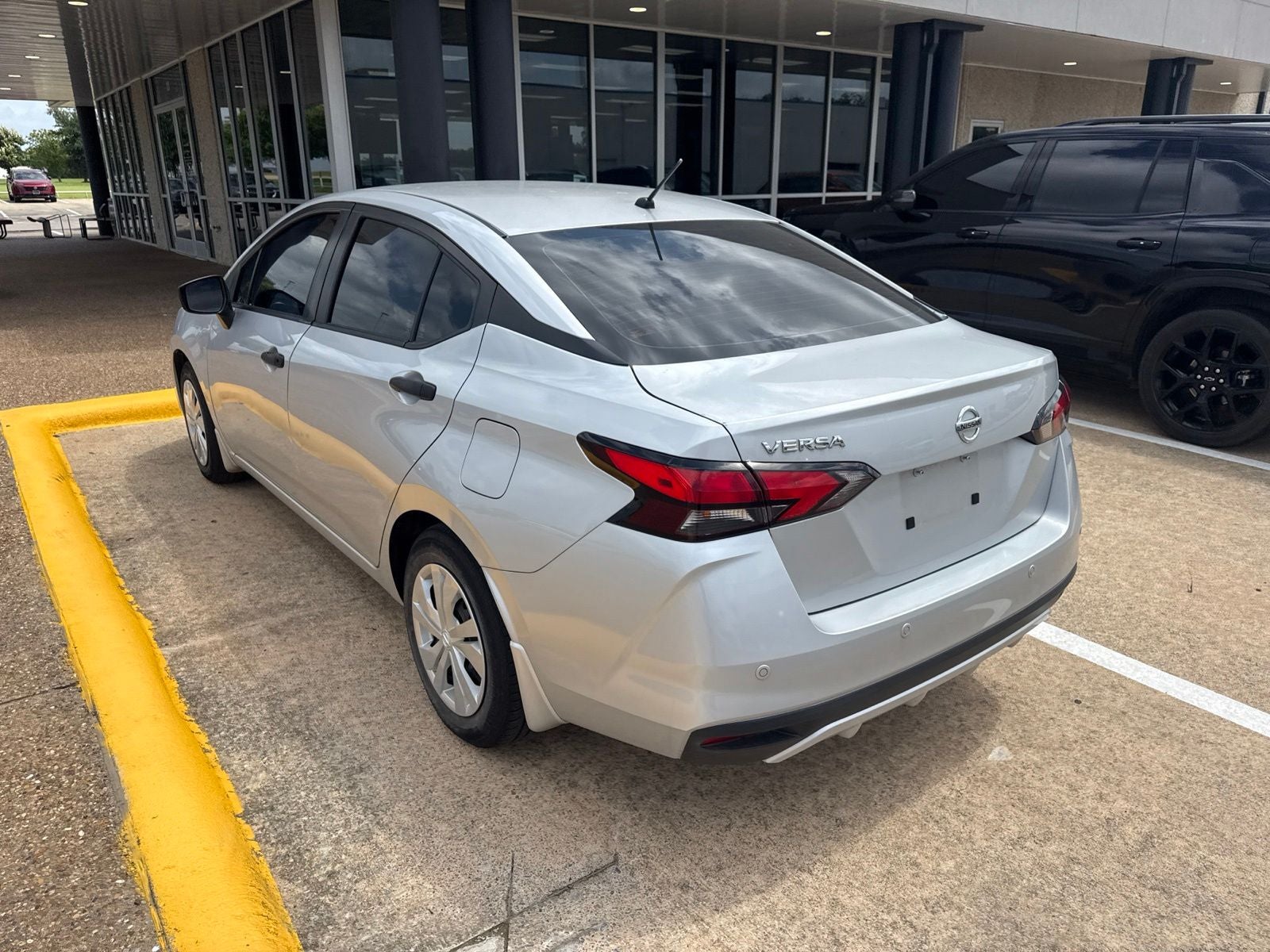2021 Nissan Versa 1.6 S