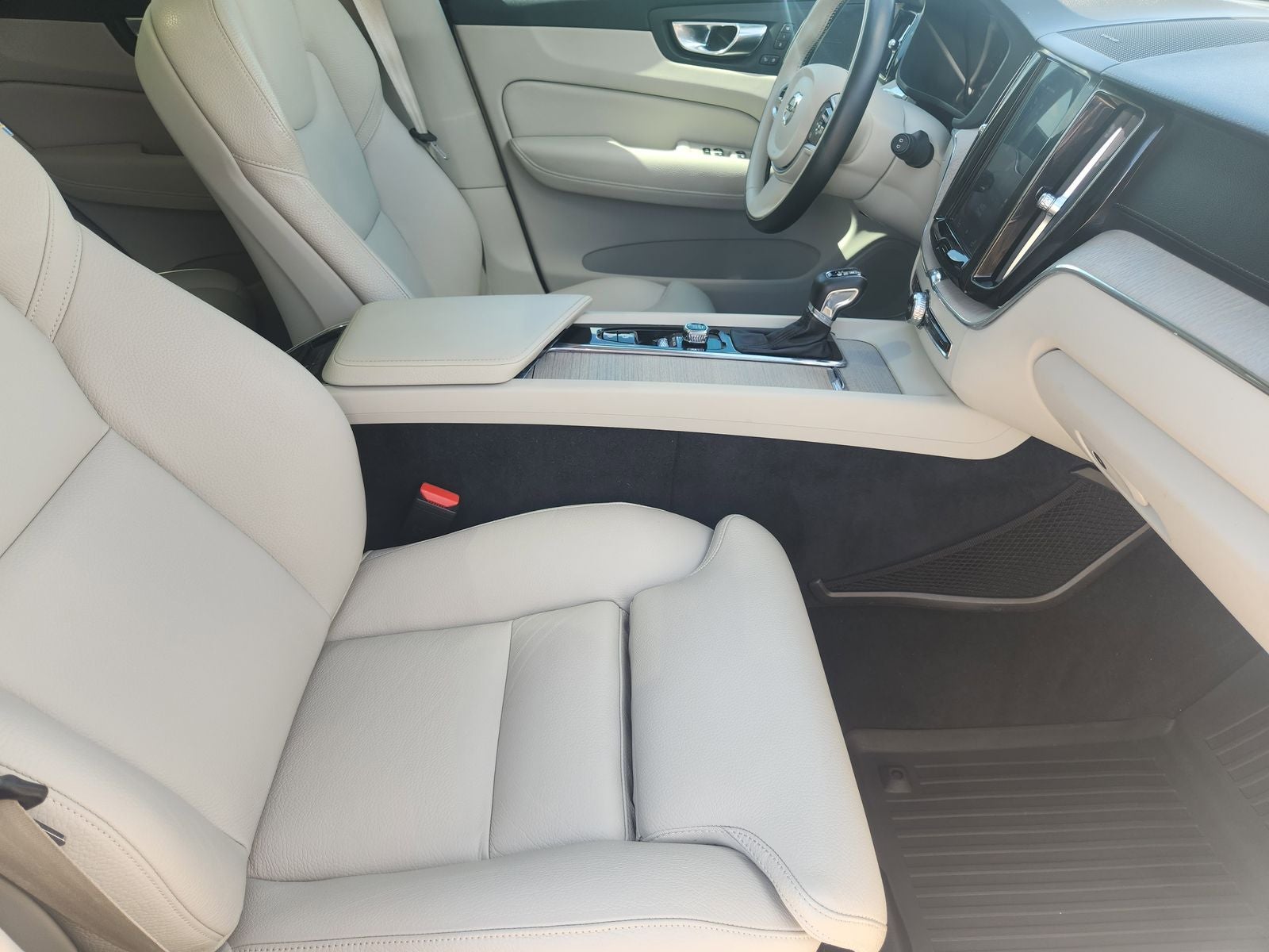 2020 Volvo XC60 T6 Inscription