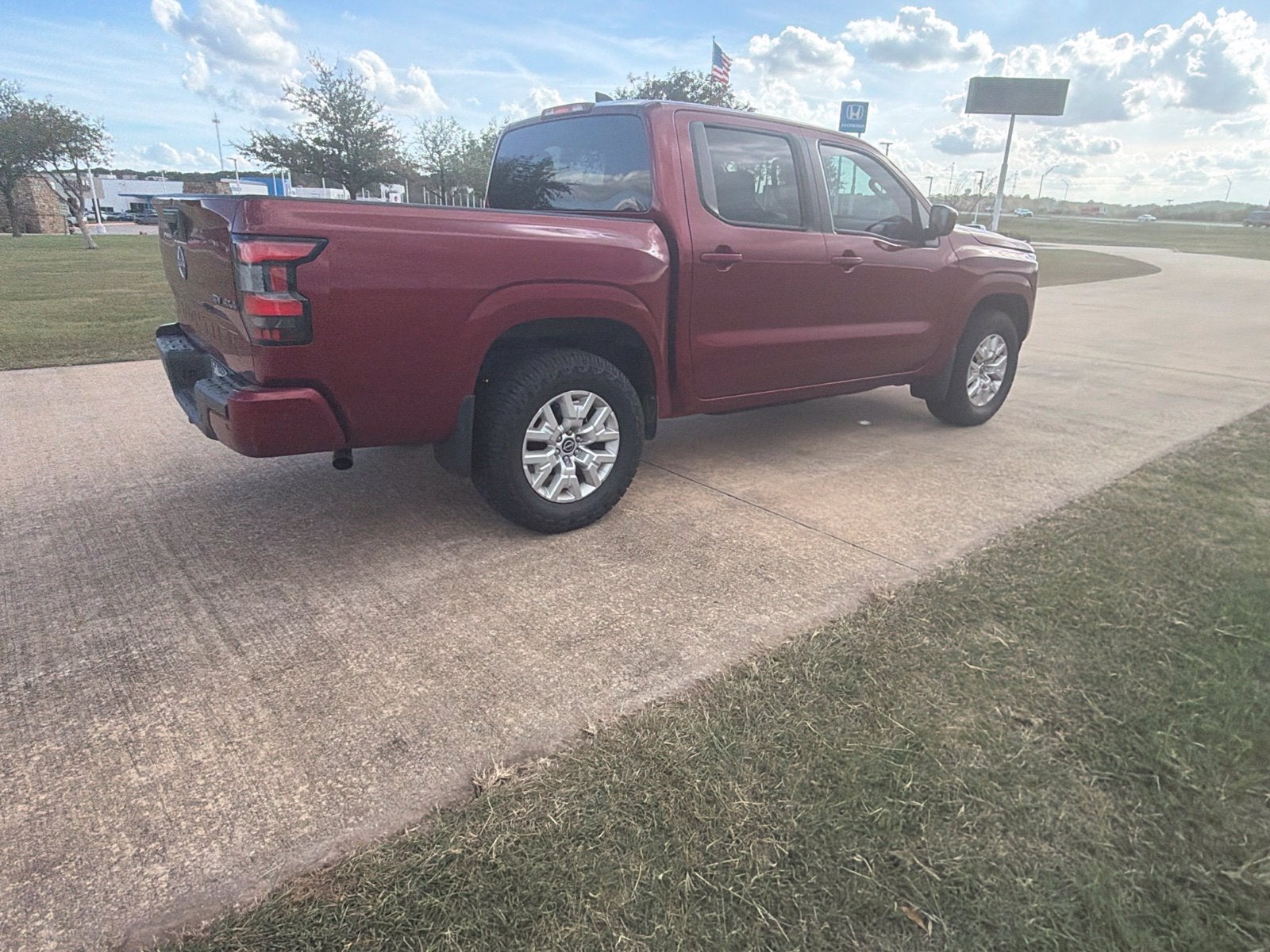 2022 Nissan Frontier SV