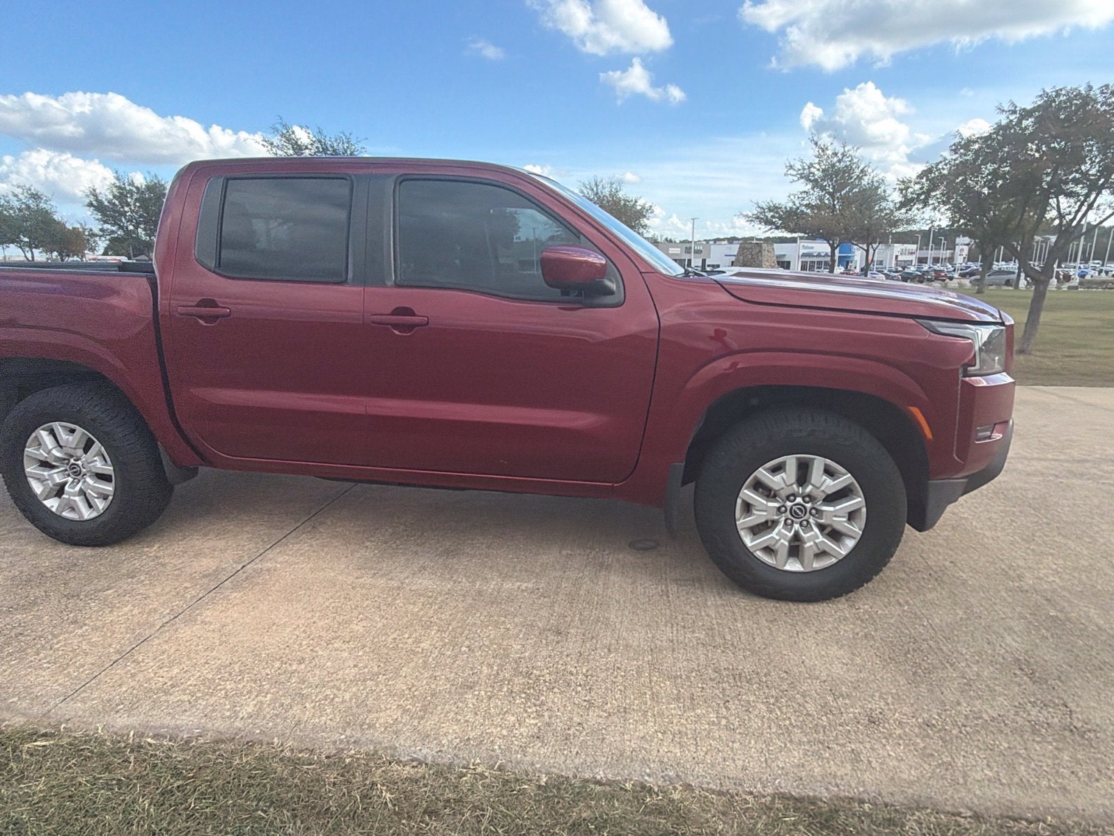 2022 Nissan Frontier SV
