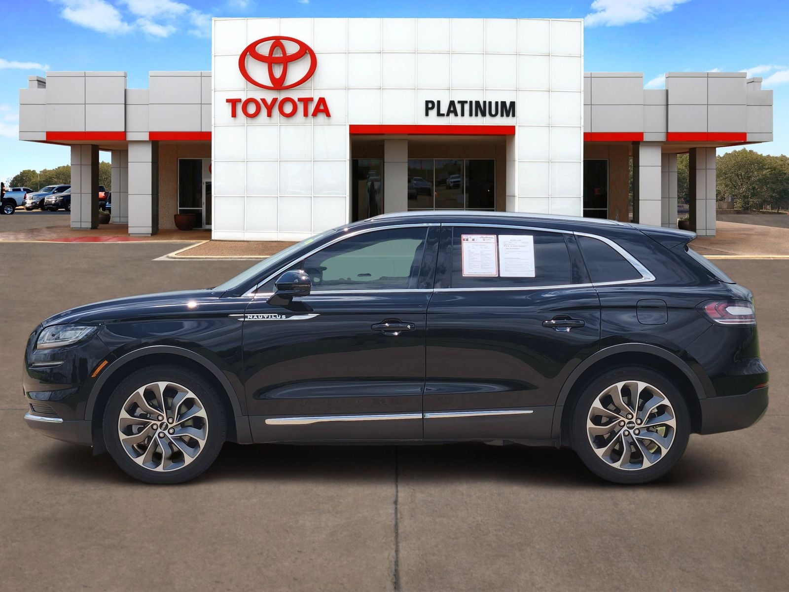 2023 Lincoln Nautilus Reserve