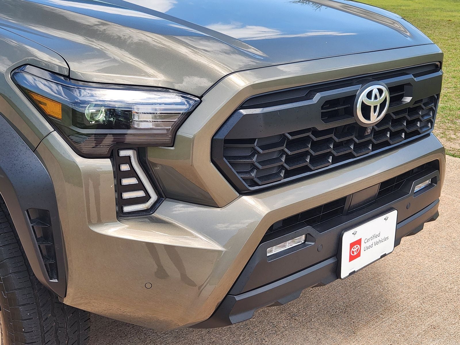 2025 Toyota Tacoma Hybrid TRD Off Road