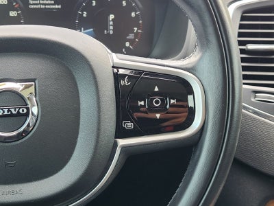 2021 Volvo XC90 T6 Momentum