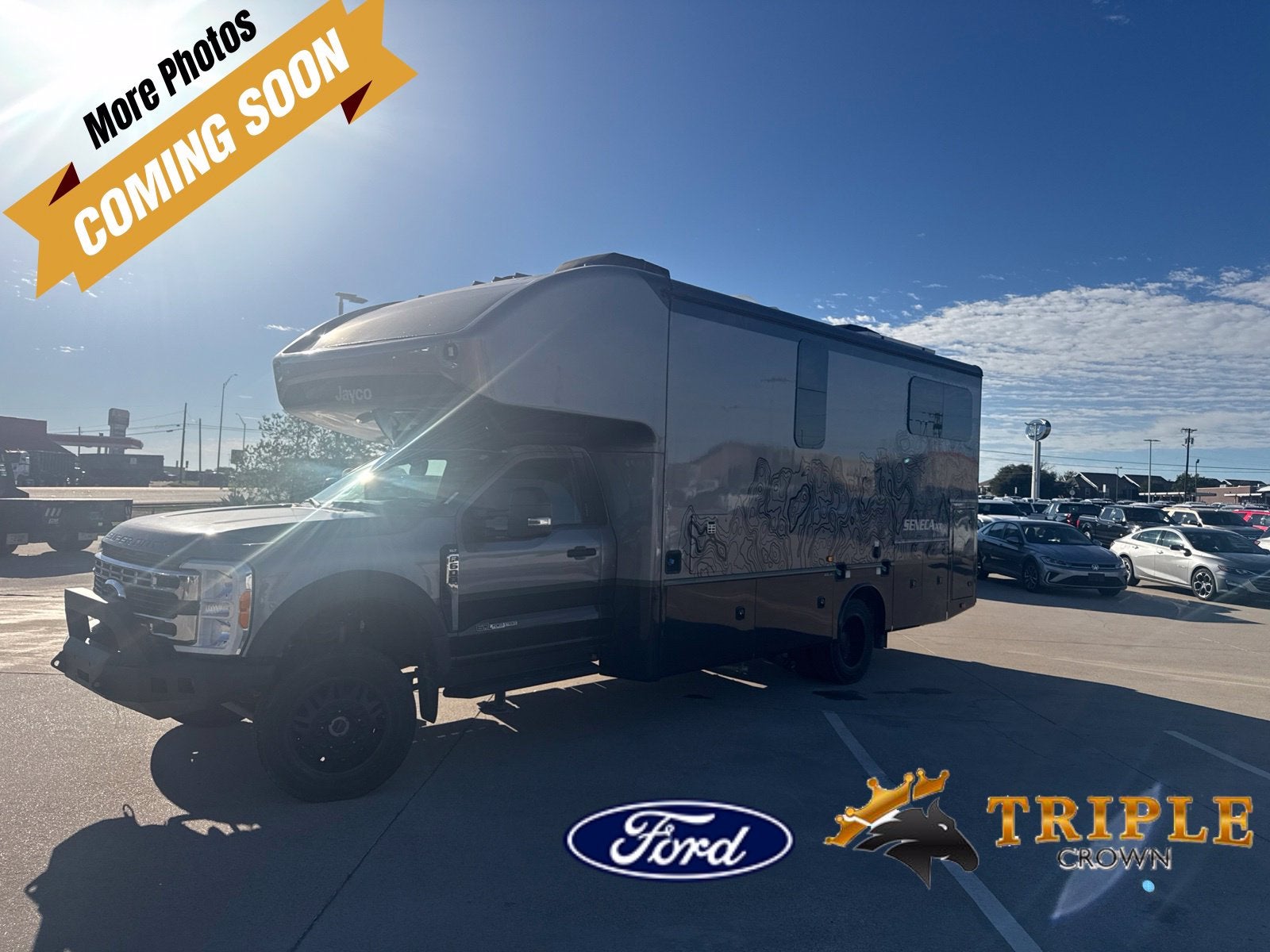 2023 Ford F-600SD XLT