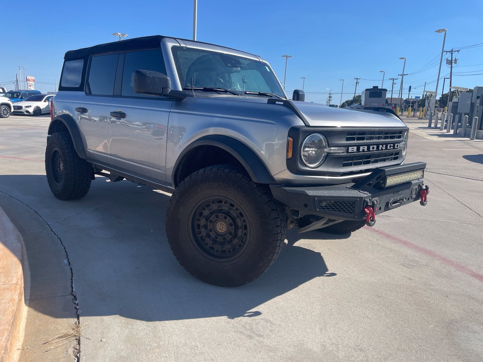 2023 Ford Bronco Base