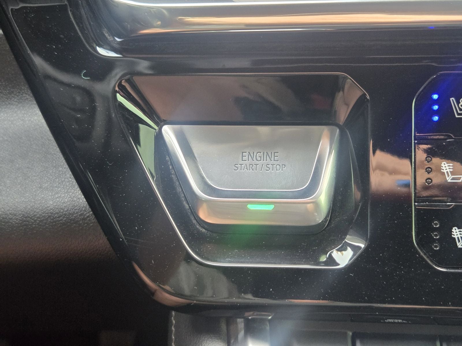 2025 GMC Sierra 3500HD Denali