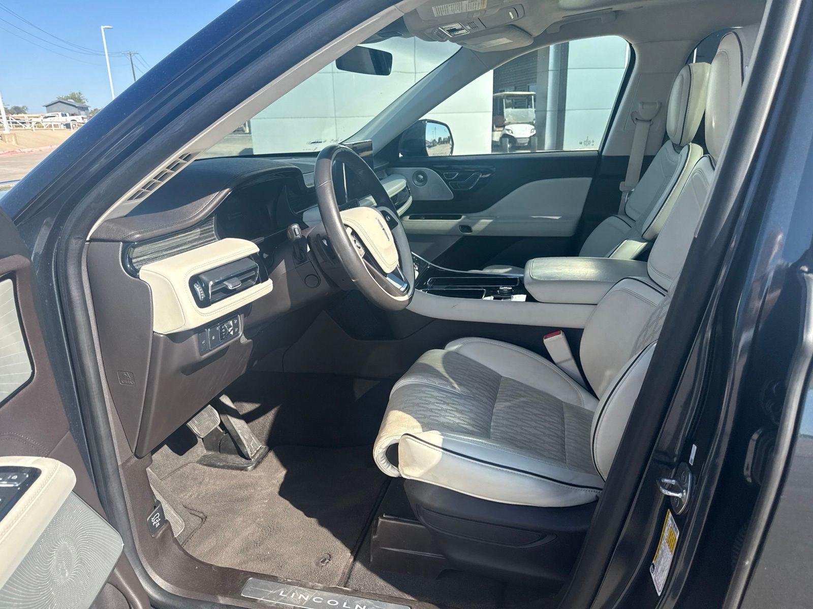 2023 Lincoln Aviator Black Label Premium
