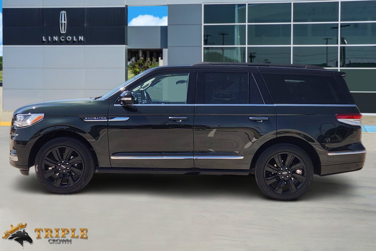2024 Lincoln Navigator Black Label