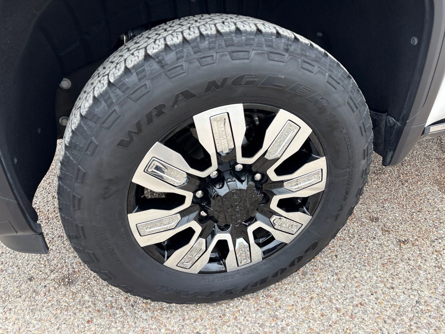 2025 GMC Sierra 2500 HD Denali