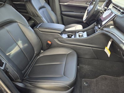 2025 Jeep Grand Cherokee Limited 4x2