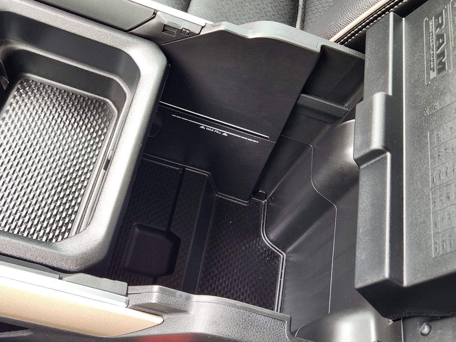 2019 RAM 1500 Laramie Crew Cab 4x2 5'7" Box