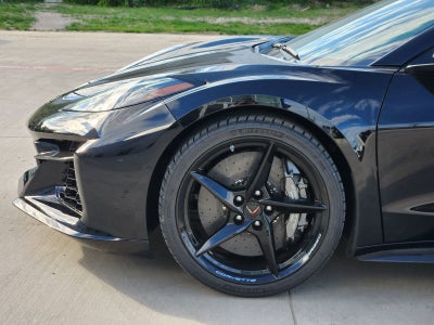 2025 Chevrolet Corvette E-Ray 1LZ