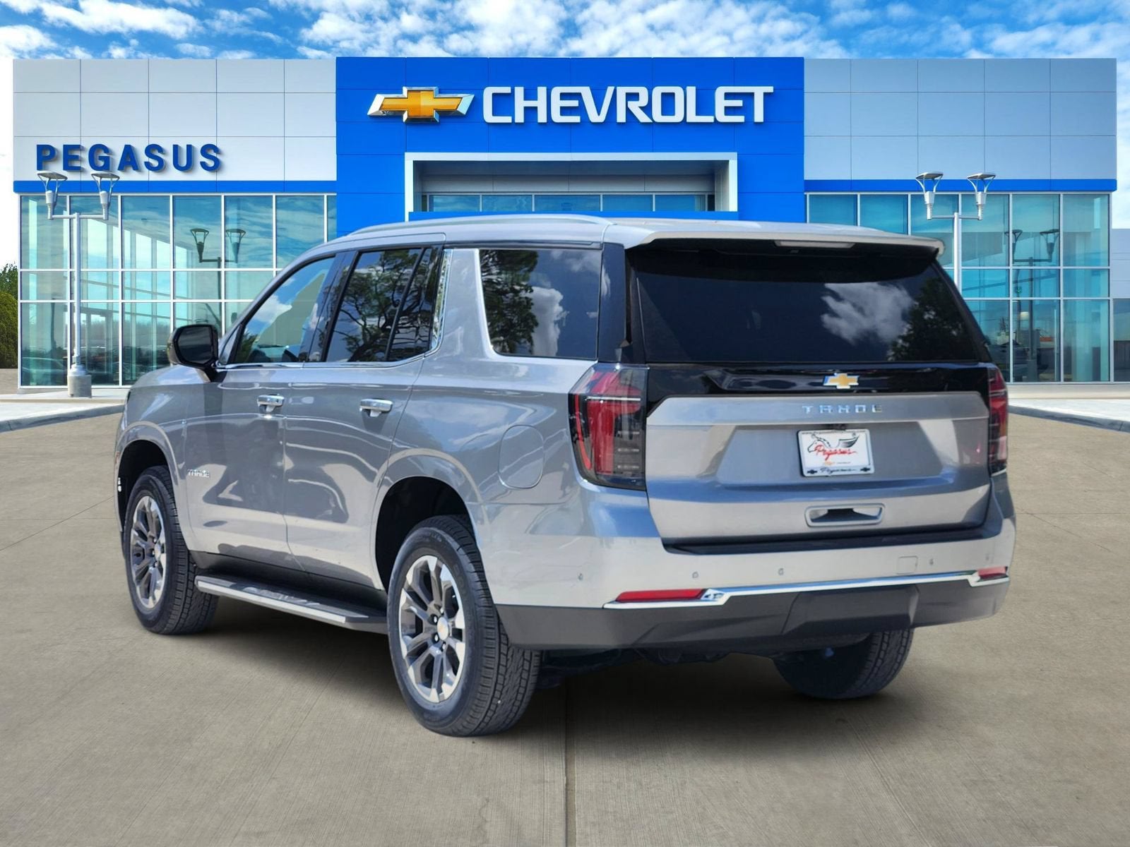 2026 Chevrolet Tahoe LS