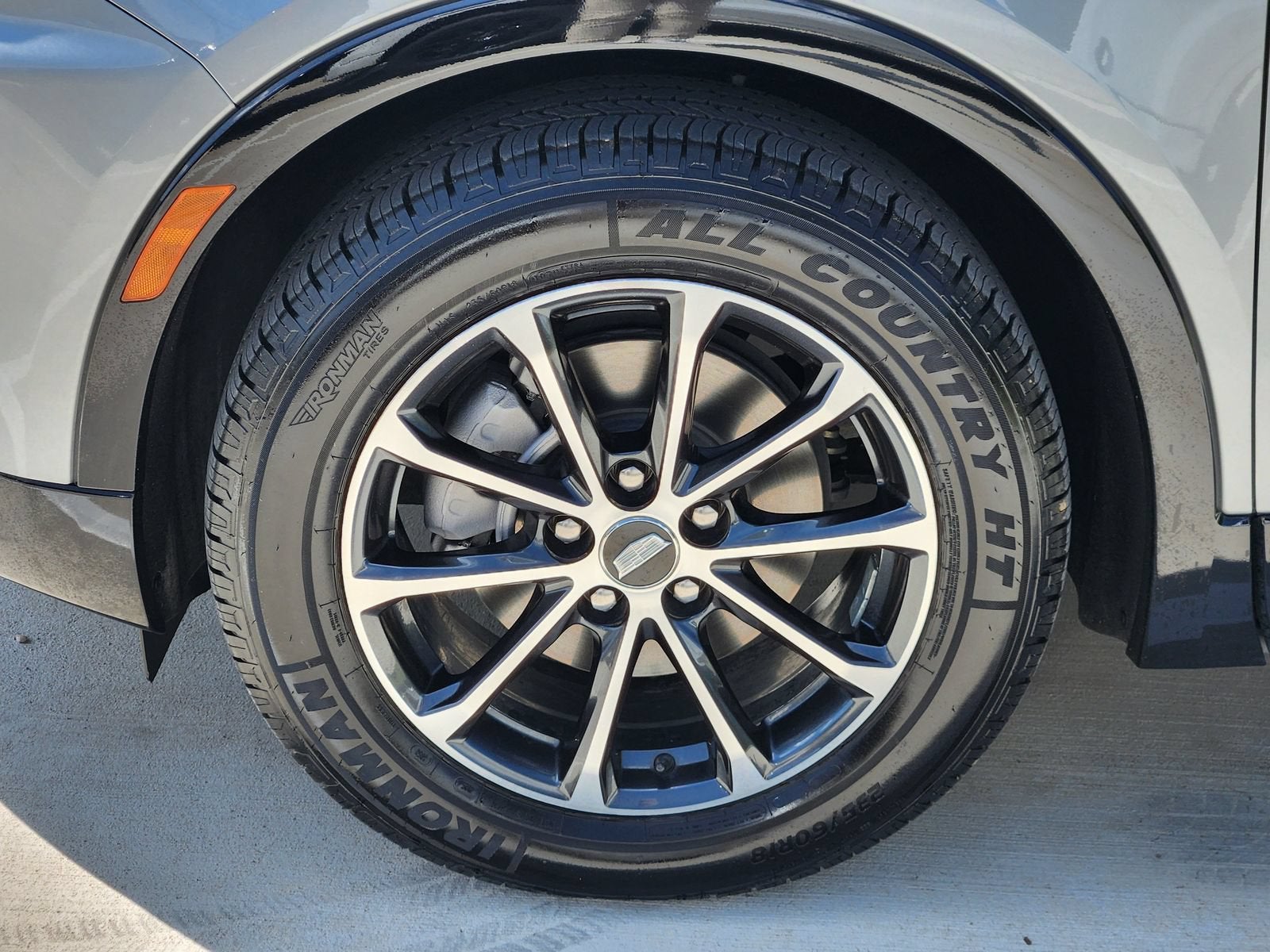 2024 Cadillac XT4 Sport