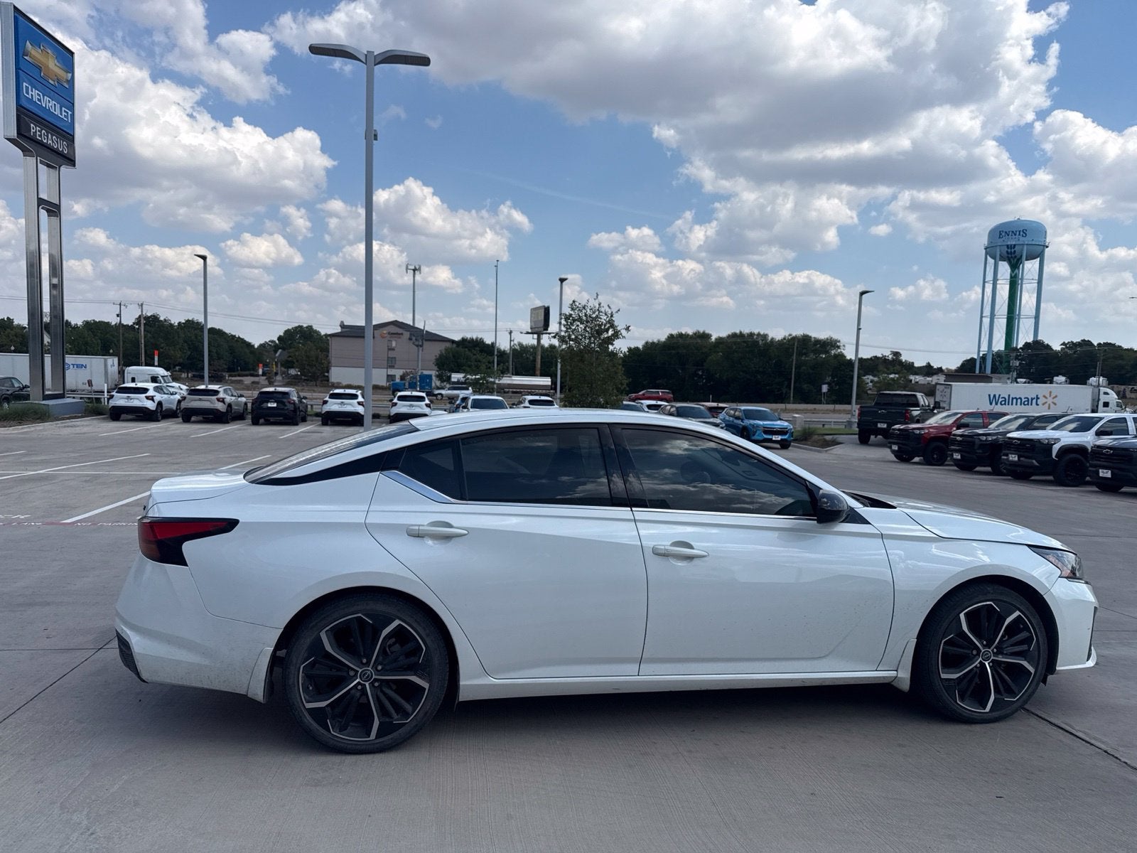 2024 Nissan Altima SR FWD