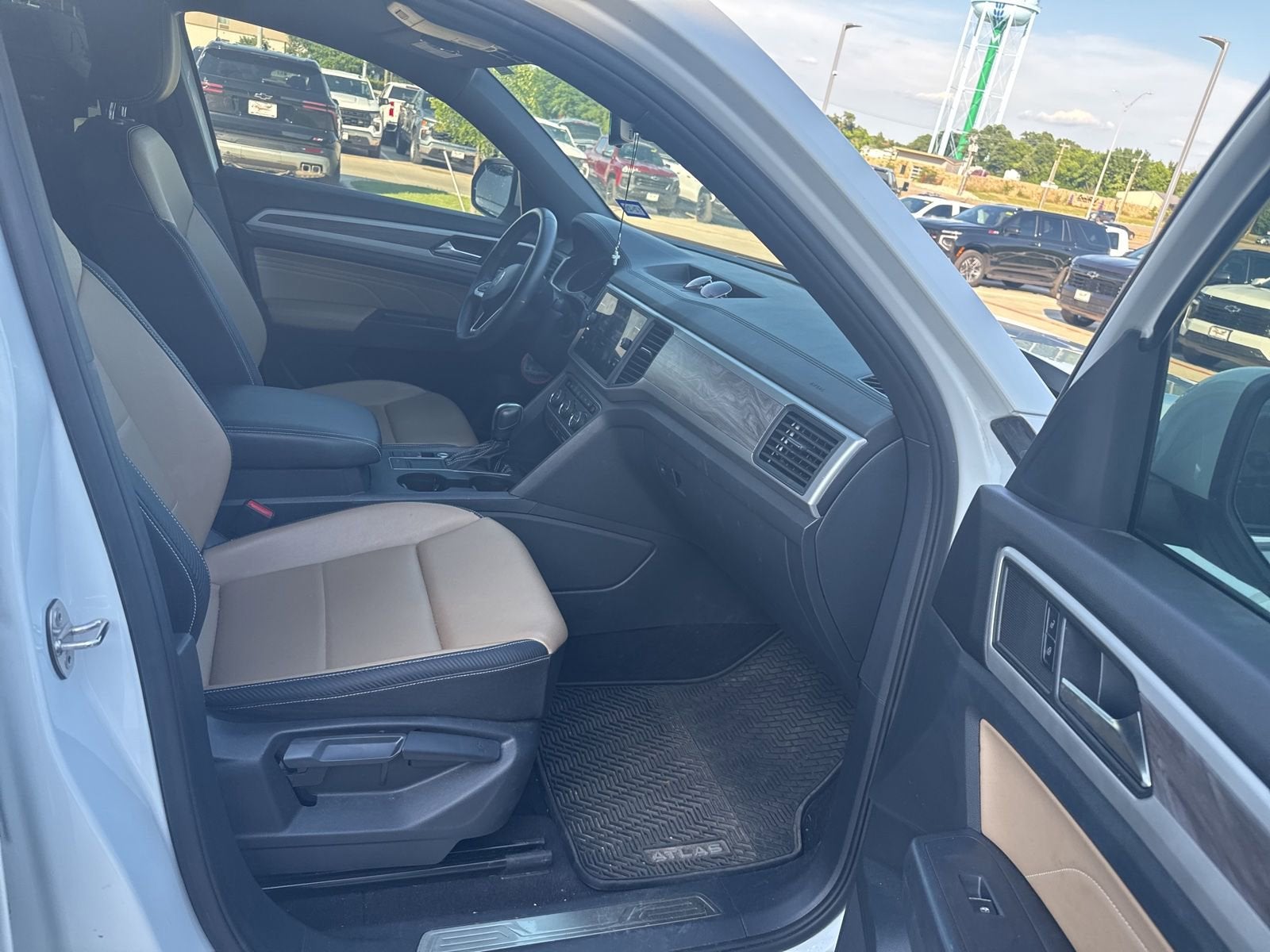 2021 Volkswagen Atlas Cross Sport 3.6L V6 SE w/Technology