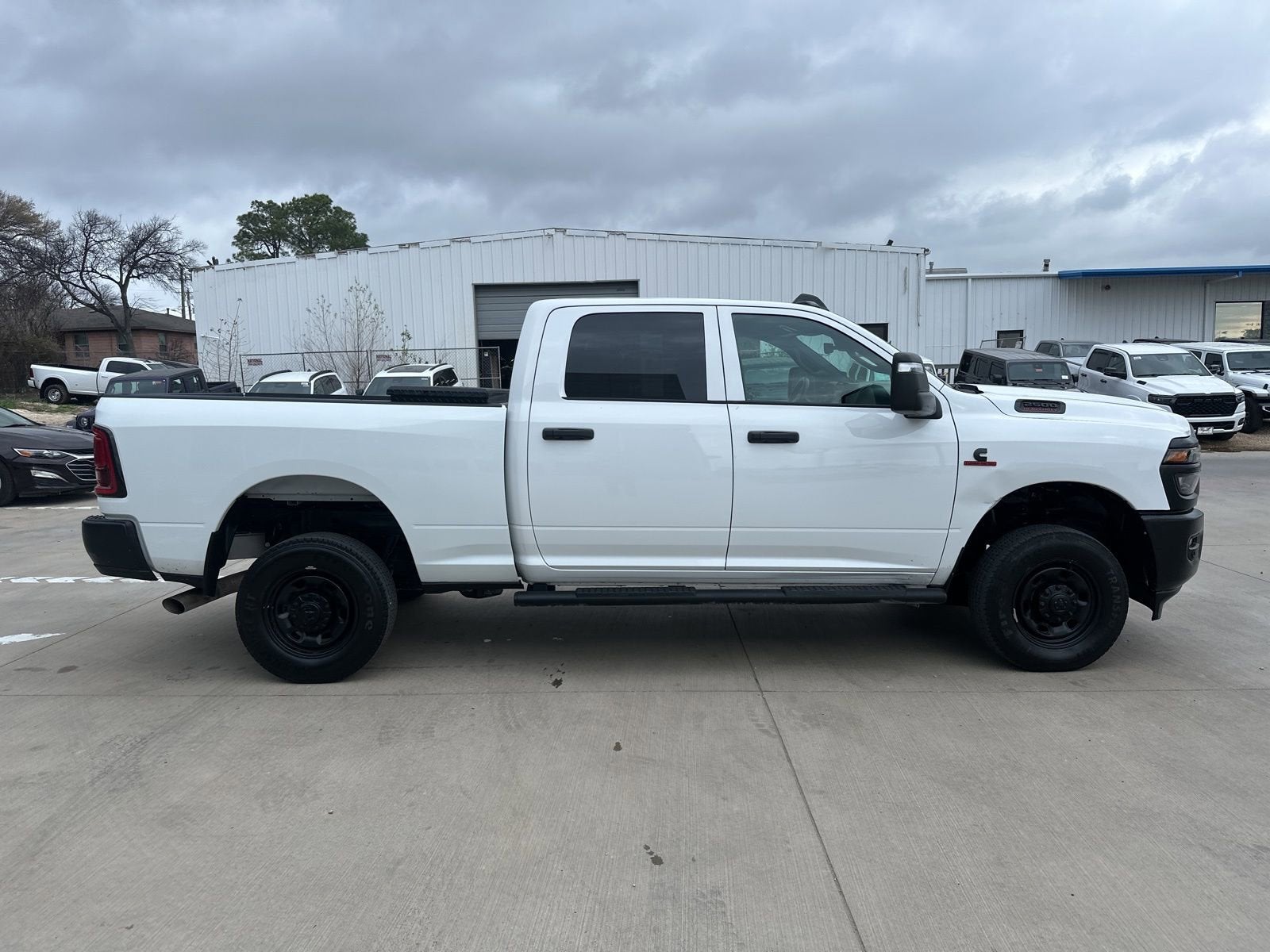 2025 RAM 2500 Tradesman Crew Cab 4x4 6'4" Box