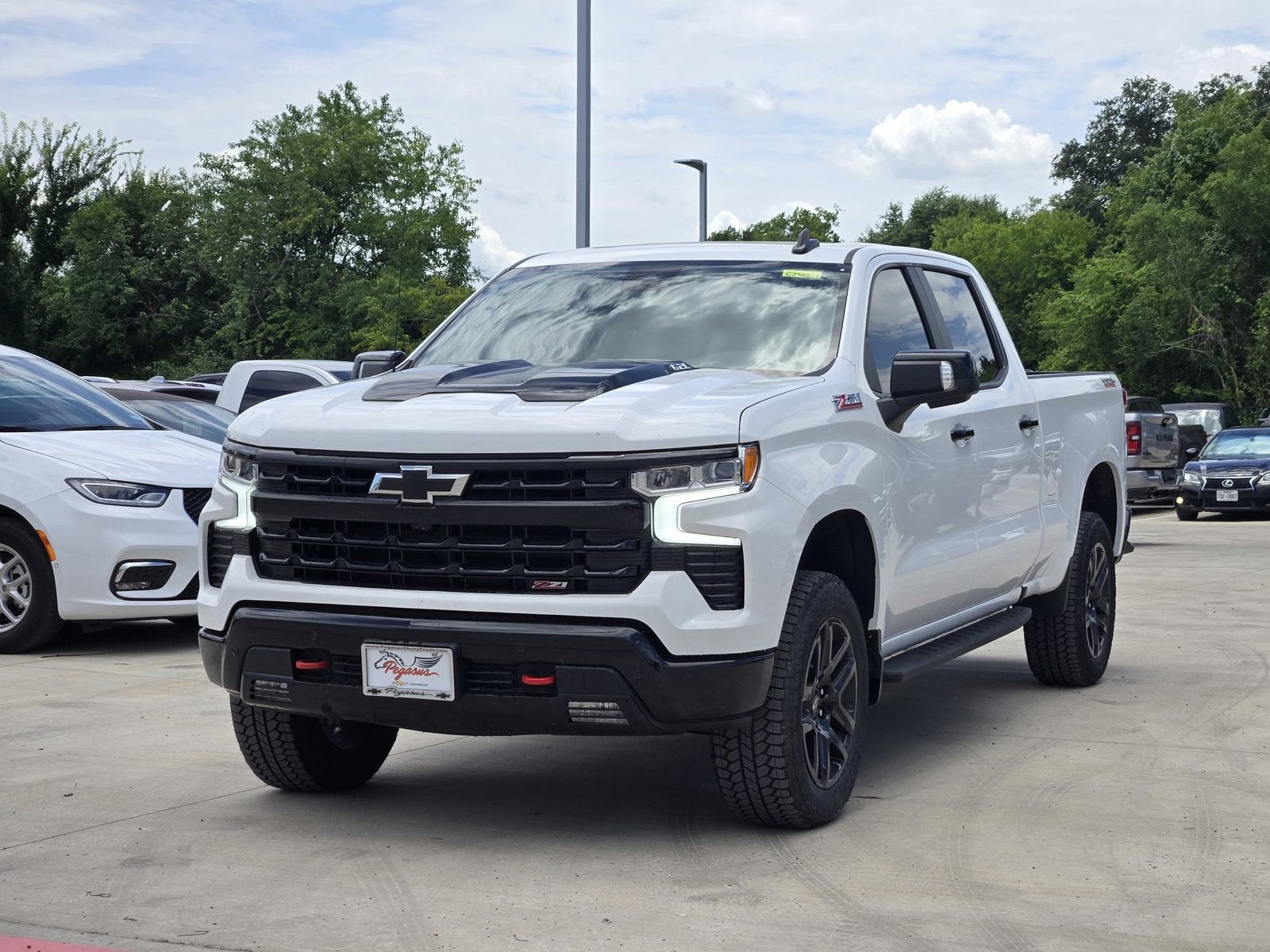 2025 Chevrolet Silverado 1500 LT Trail Boss